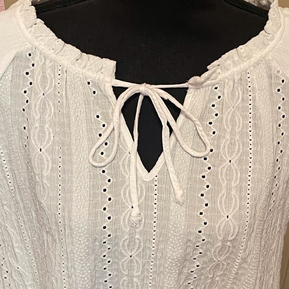 Knox Rose White Blouse - Picture 3 of 7